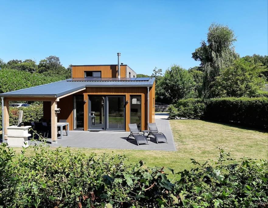 Vakantiehuis Eikzicht Gelegen Aan Het Bos Elsloo  Ngoại thất bức ảnh