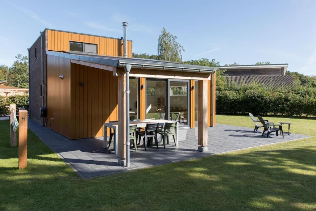 Vakantiehuis Eikzicht Gelegen Aan Het Bos Elsloo  Ngoại thất bức ảnh
